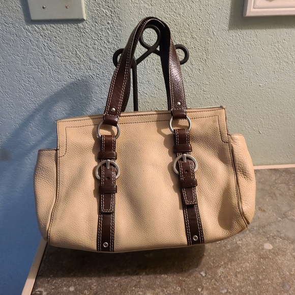 Coach satchel - Picture 3 of 8